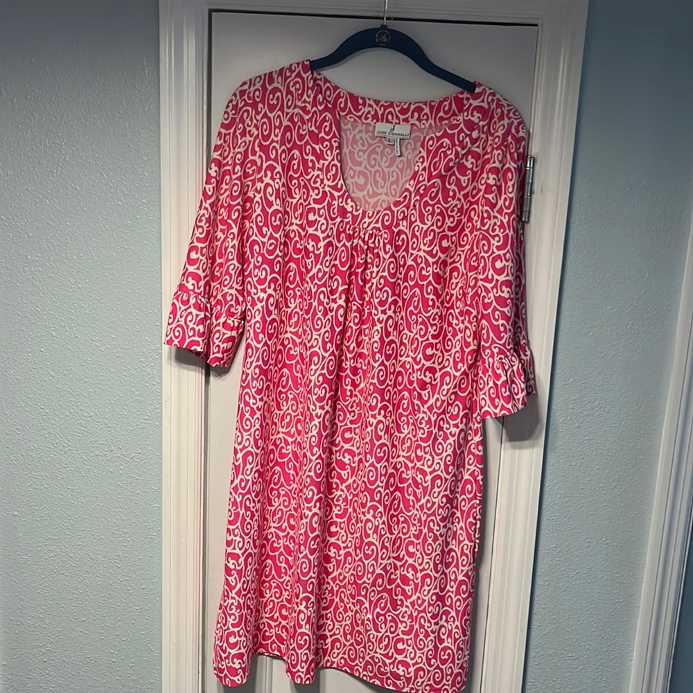 Jude Connally pink & white elbow length dress